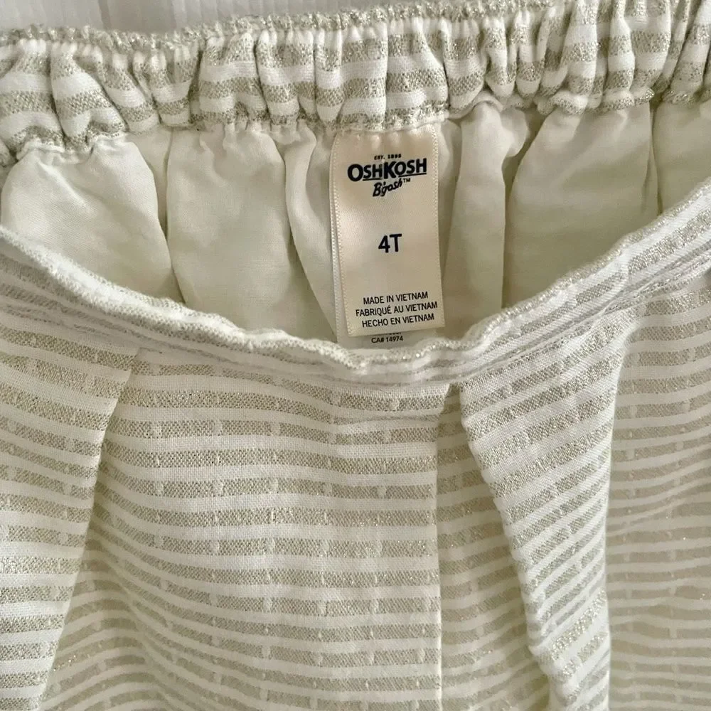 *EUC - OshKosh 4T girls pleated skirt